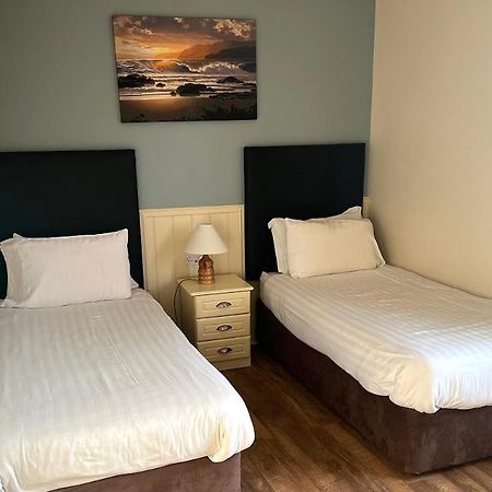 Quilty Holiday Cottages - Type B מראה חיצוני תמונה