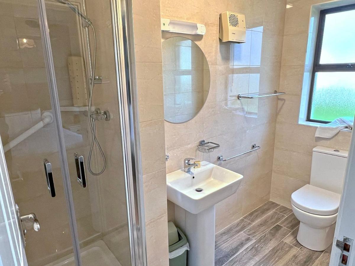 Quilty Holiday Cottages - Type B מראה חיצוני תמונה
